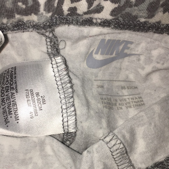 Nike Girl Matching Set | Sweatshirt And Leggings | Size 24M - Picture 5 of 6